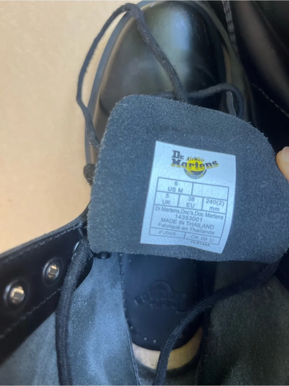 Dr. Martens Men's Black Leather Lace-Up Boots